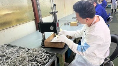 工業(yè)機(jī)器人使用交叉滾子軸承有哪些優(yōu)點(diǎn)？選擇哪家好？
